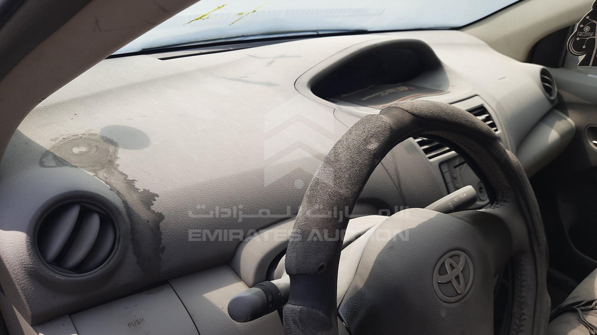 2011 TOYOTA YARIS VIN: JTDBW9237B1214001