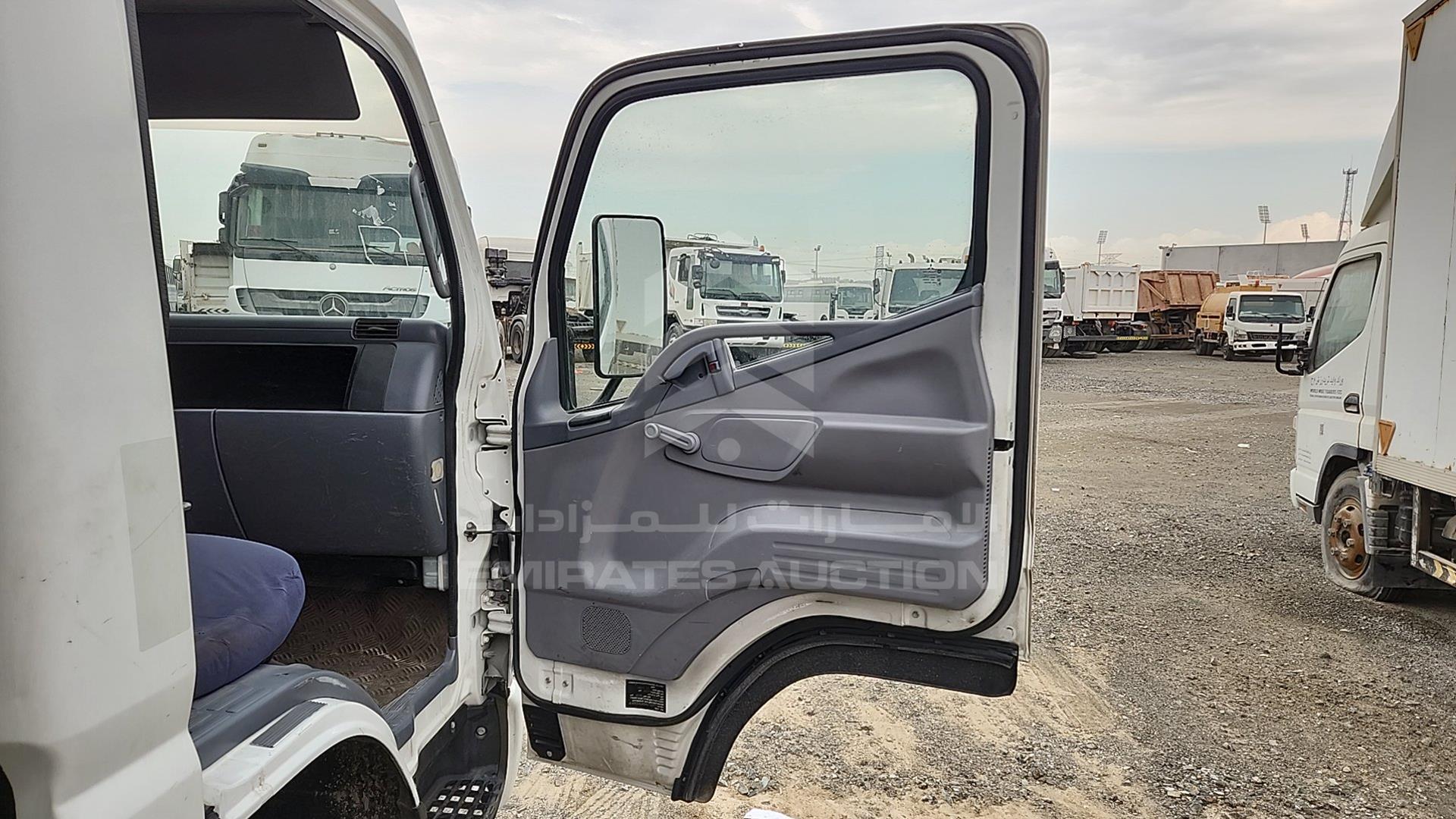 2012 MITSUBISHI CANTER VIN: JL6BCE6JXCK012377