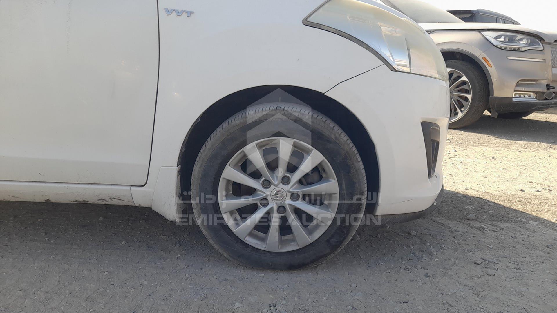 2015 SUZUKI ERTIGA VIN: MA3ZE8A17F0262716