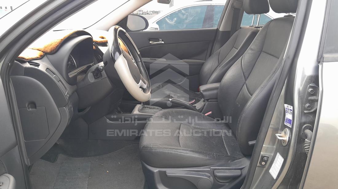 2010 Hyundai I 30 — Front Left Driver Seat View — Photo 12