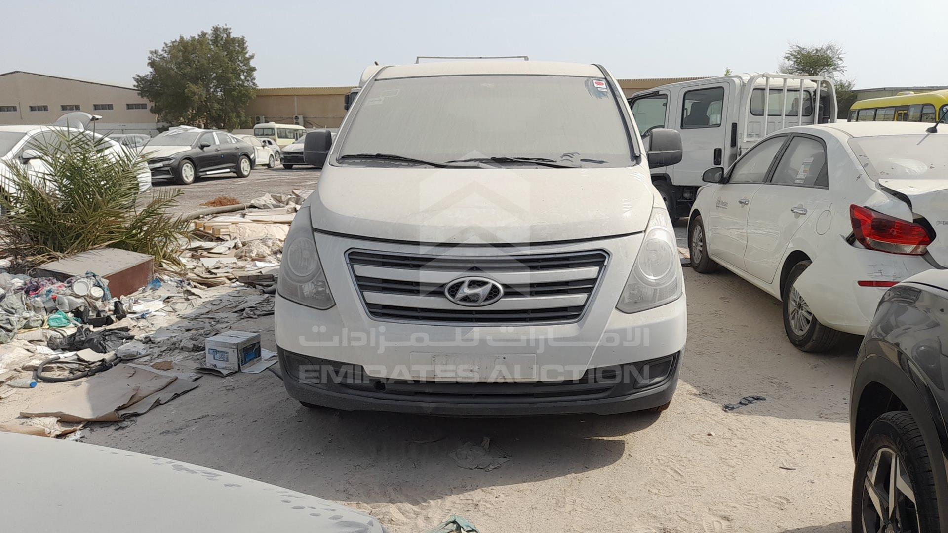 2016 HYUNDAI H1 VIN: KMJWA37R0GU779183