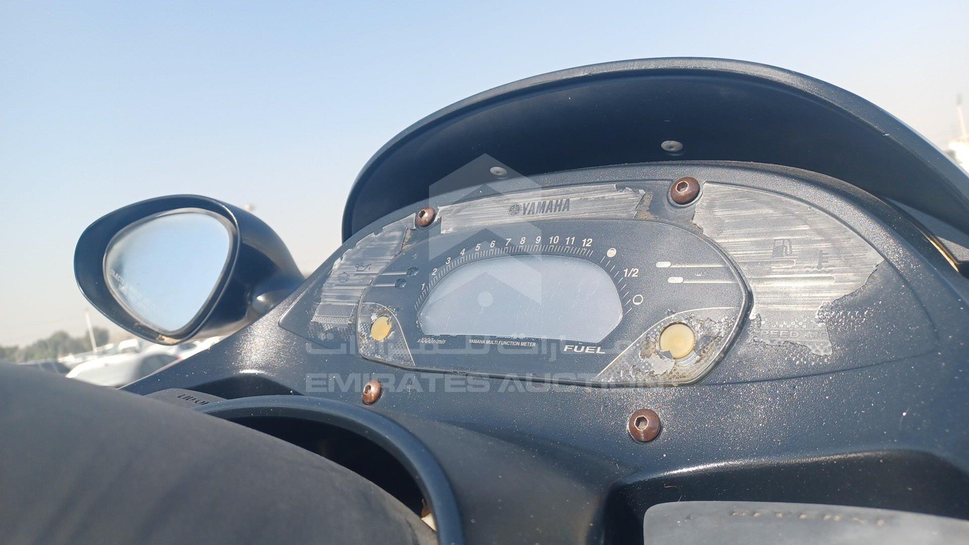 0 JET SKI + TROLLEY YAMAHA VIN: USYAMA2461C303