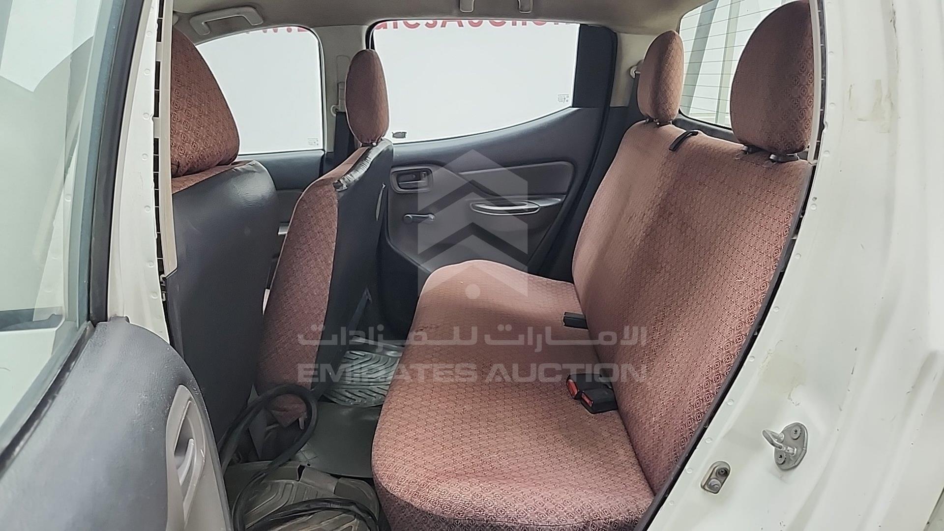 2016 MITSUBISHI L 200 VIN: MMBJNKJ40GH007928
