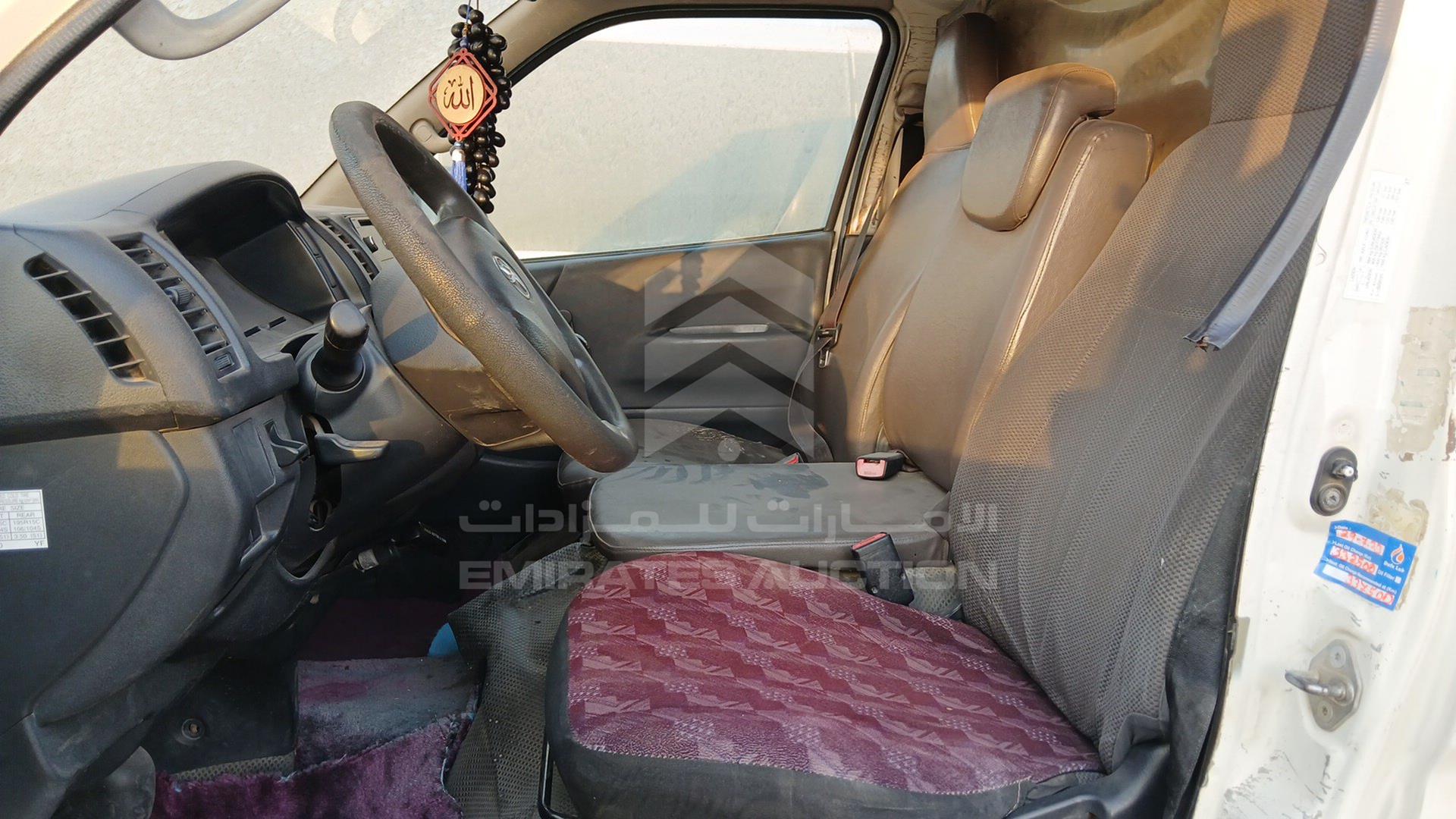 2015 TOYOTA HIACE VIN: JTFHX02P2F0094844