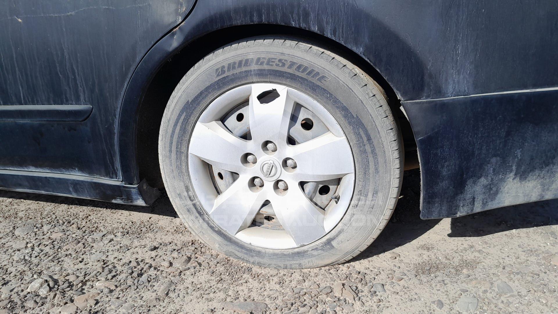 2008 NISSAN ALTIMA VIN: 1N4AL21D68C140174