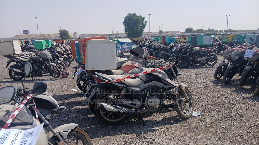 5 Motorbikes — Rear Right Angle — Photo 10
