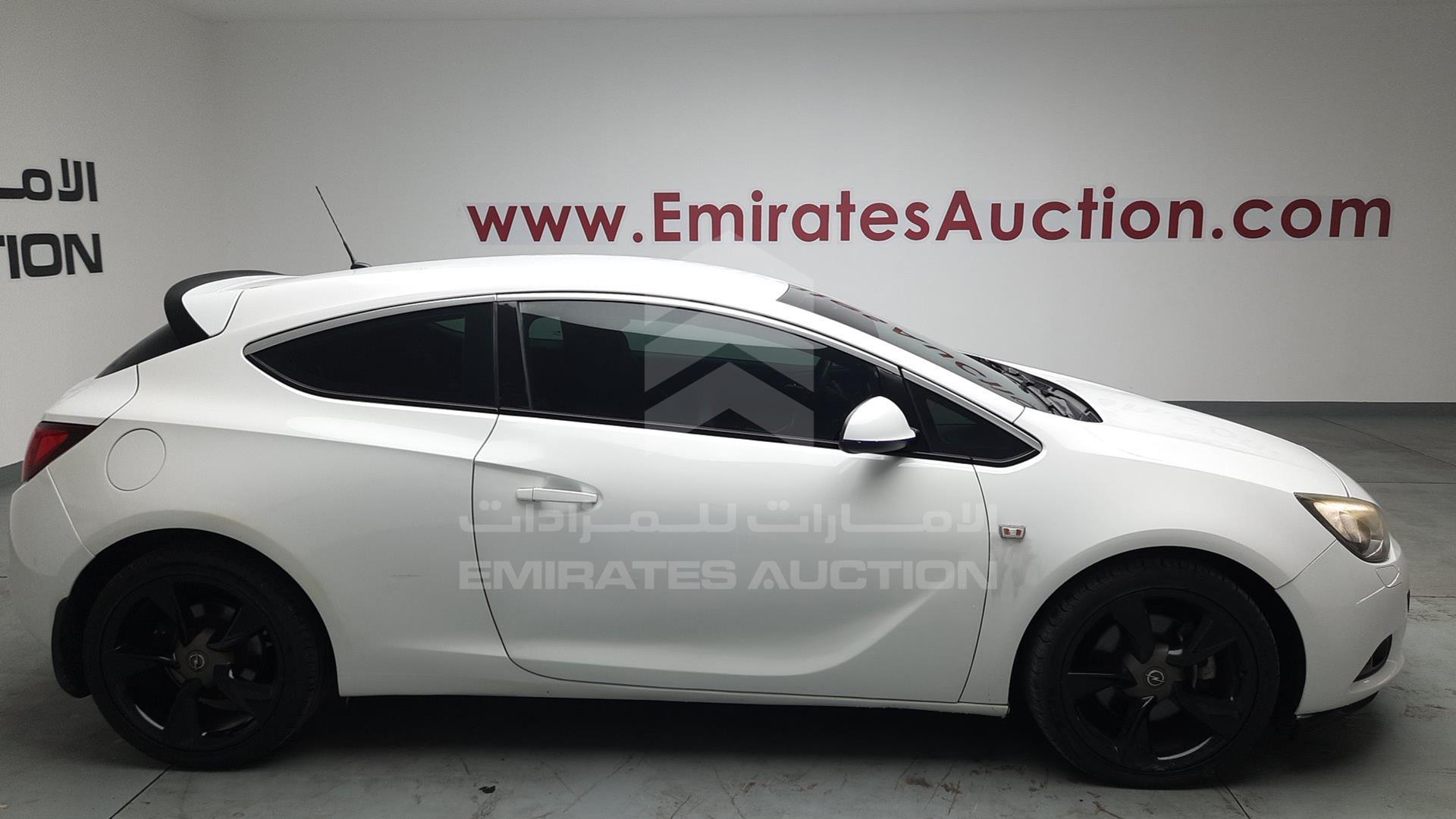 2013 OPEL ASTRA VIN: W0LPF2EZ1DG124824