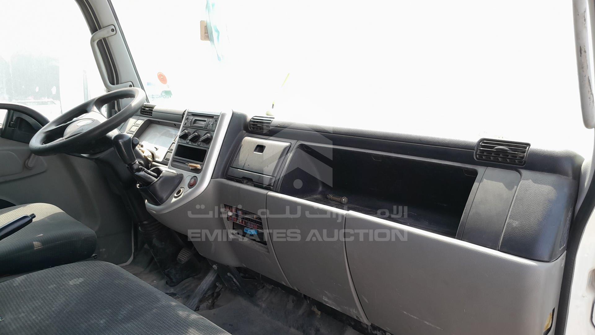 2017 MITSUBISHI CANTER VIN: JL7B6E1P7HK017235