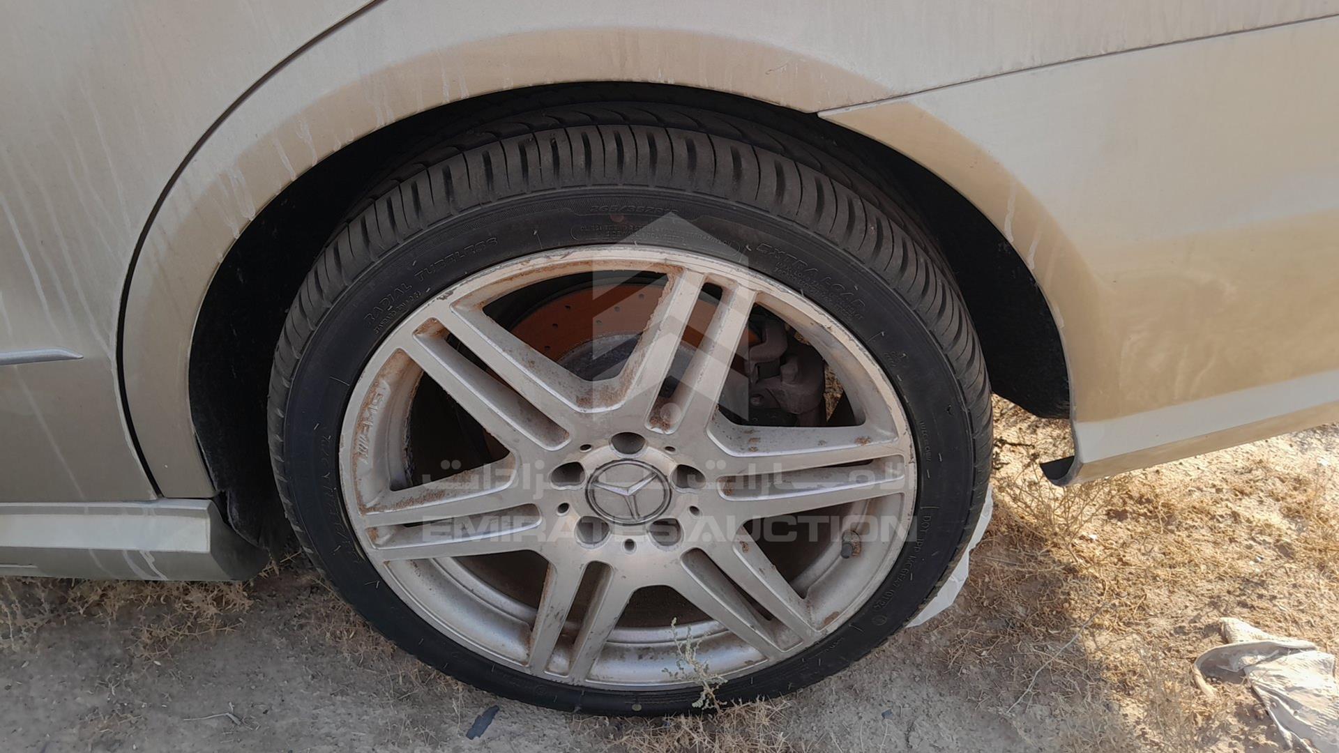 2010 MERCEDES E350 VIN: WDDHF8HB7AA148492