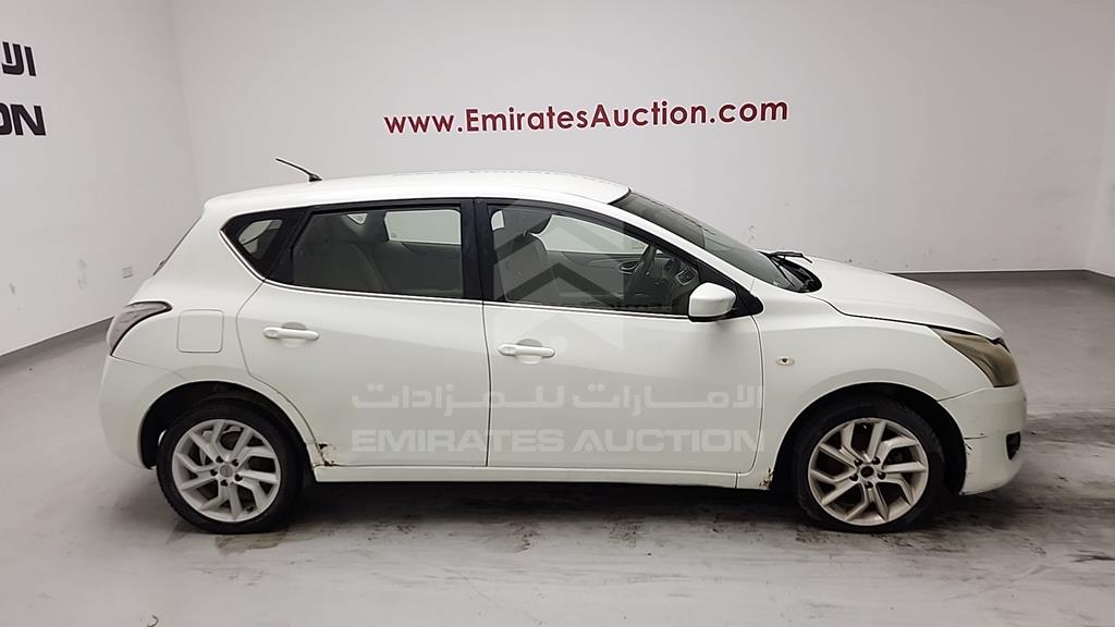 MNTAC2C96E6000423 - 2014 NISSAN TIIDA - #528053