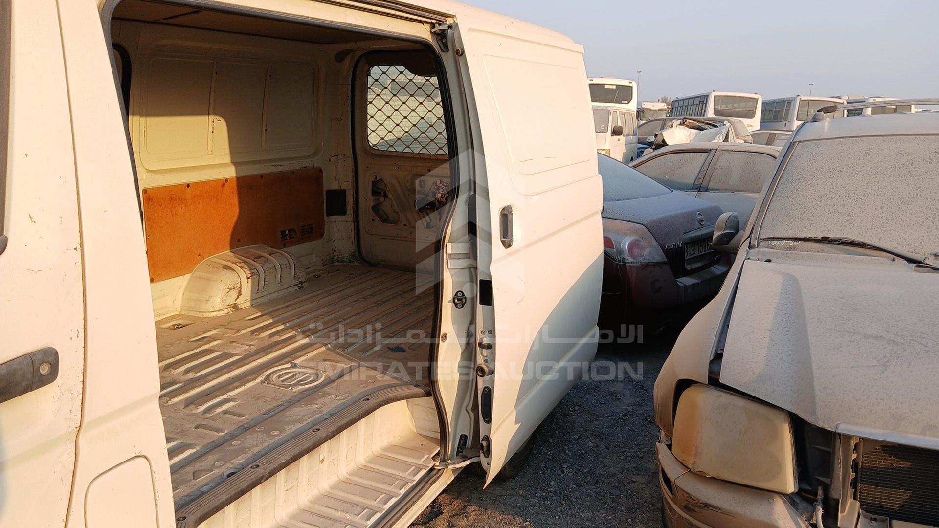 2015 TOYOTA HIACE VIN: JTFHX02P2F0094844