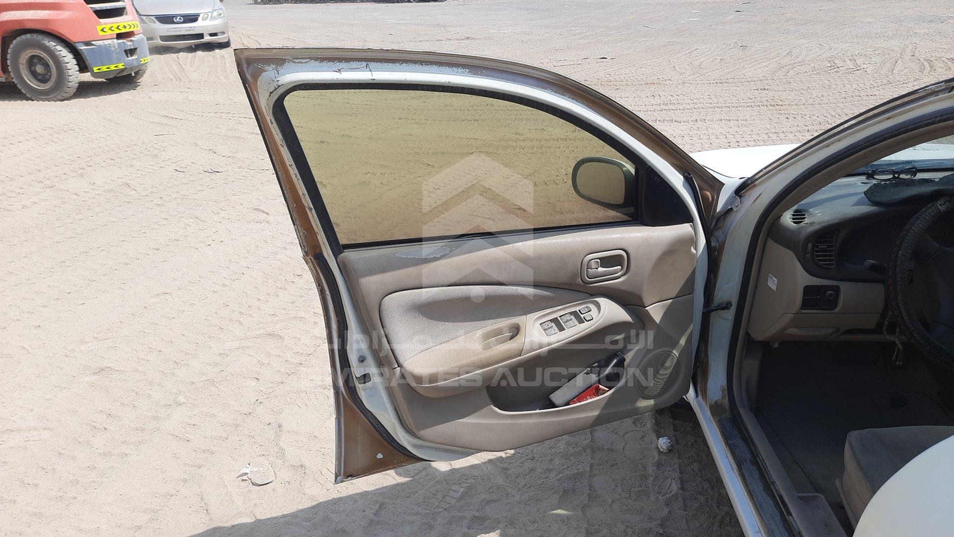 2003 NISSAN SUNNY VIN: JN1FN61C23W020780