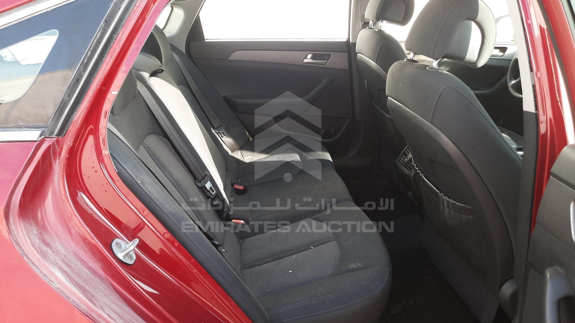 2015 HYUNDAI SONATA VIN: KMHE241G2FA028352