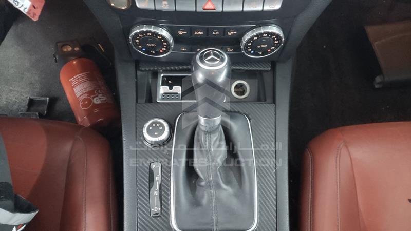 WDDGJ7HB7DG056594 Auction: EmiratesAuction Lot: 428637 WDDGJ7HB7DG056594 Mercedes C 63 AMG 2013 WHITE Photo 21