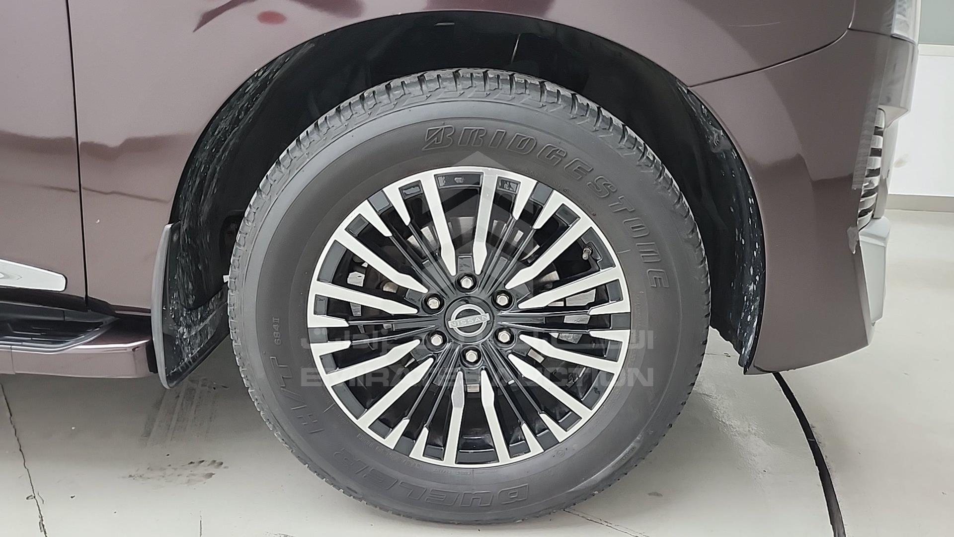 2011 INFINITI QX56 VIN: JNRAZ25Y0B9000342