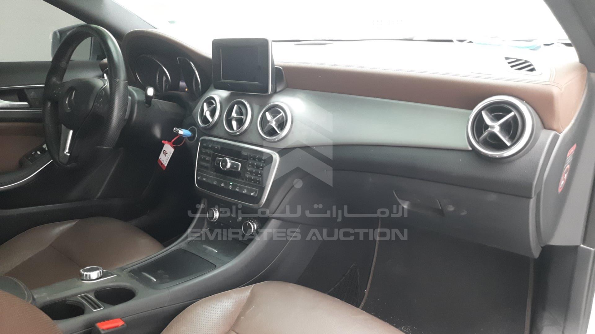 2015 MERCEDES GLA 250 VIN: WDCTG4GB3FJ138717