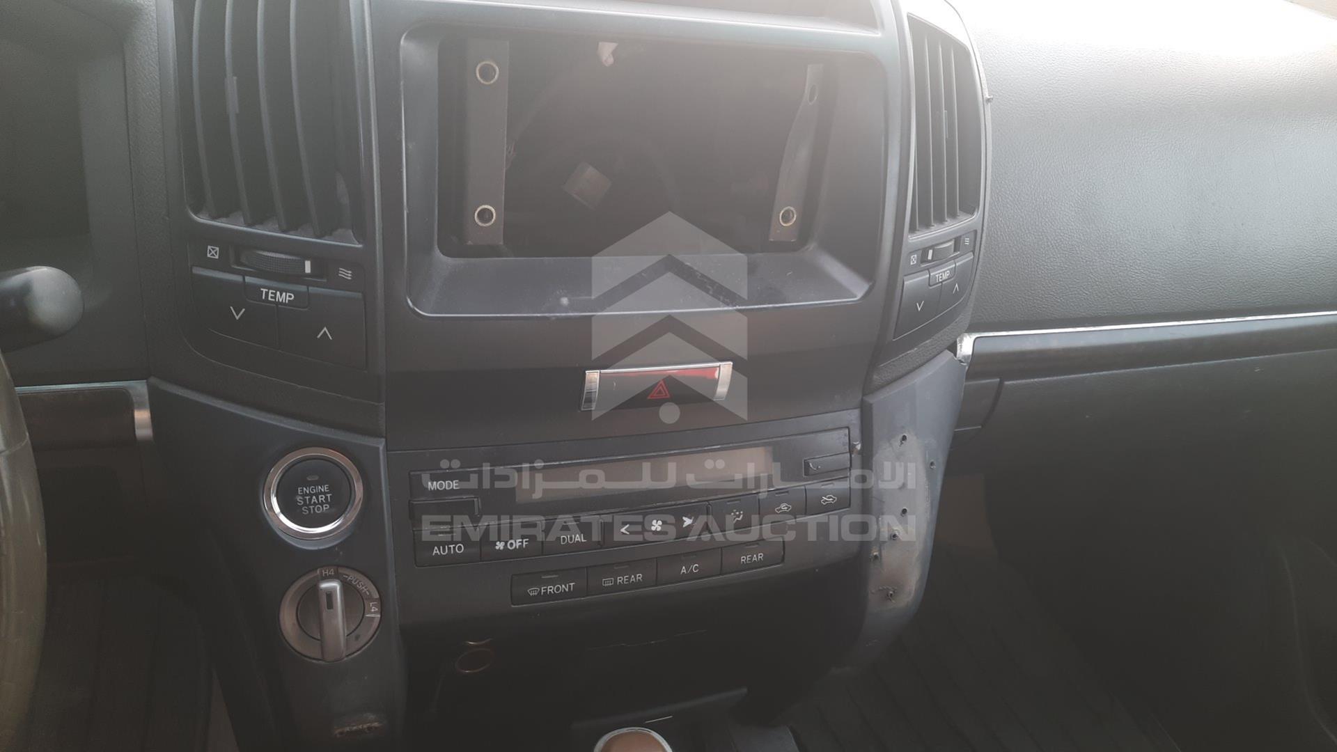 2011 TOYOTA LAND CRUISER VIN: JTMHU09J1B4042644