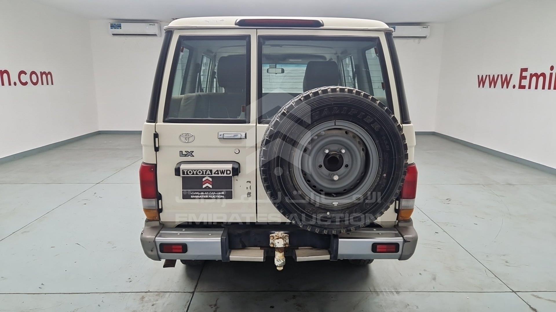 2012 TOYOTA LAND CRUISER VIN: JTGEB73J5C9008241