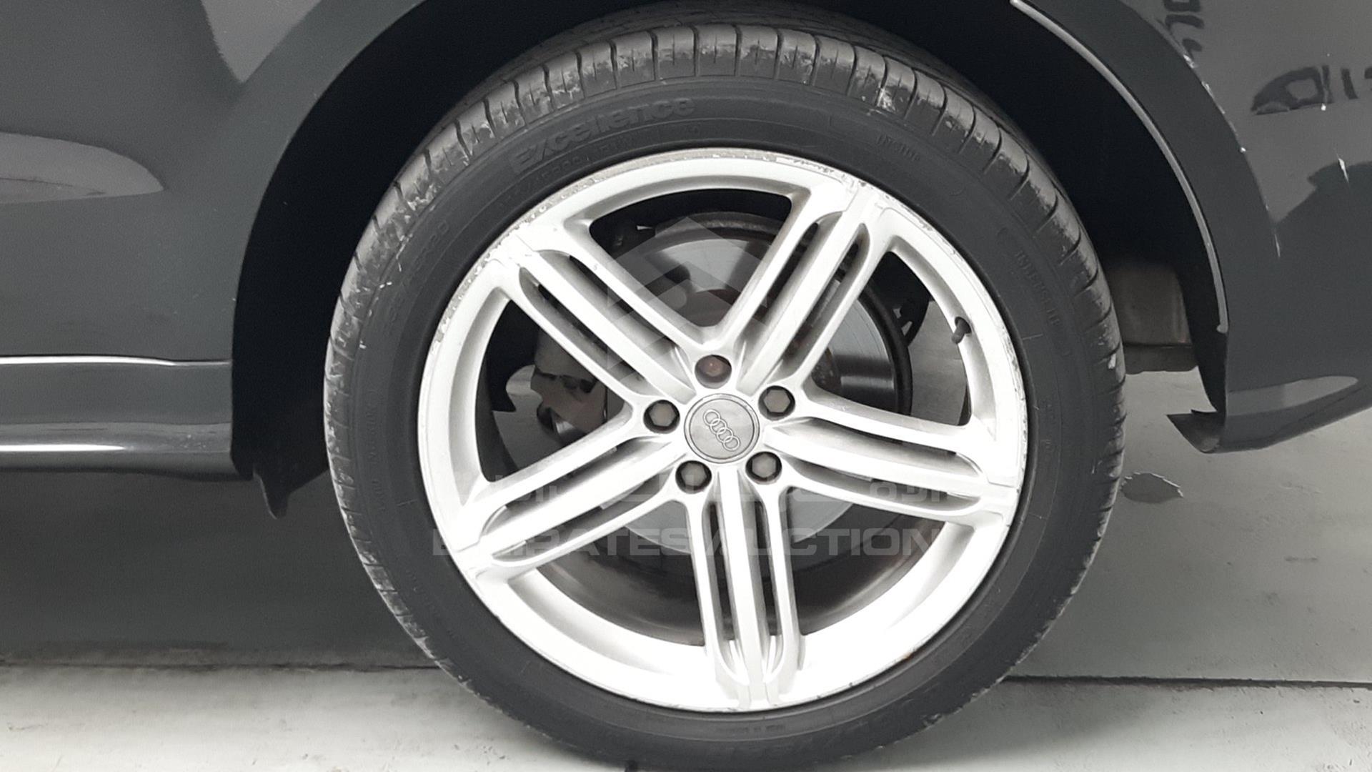 2010 AUDI Q5 VIN: WAUCKC8R0AA045458