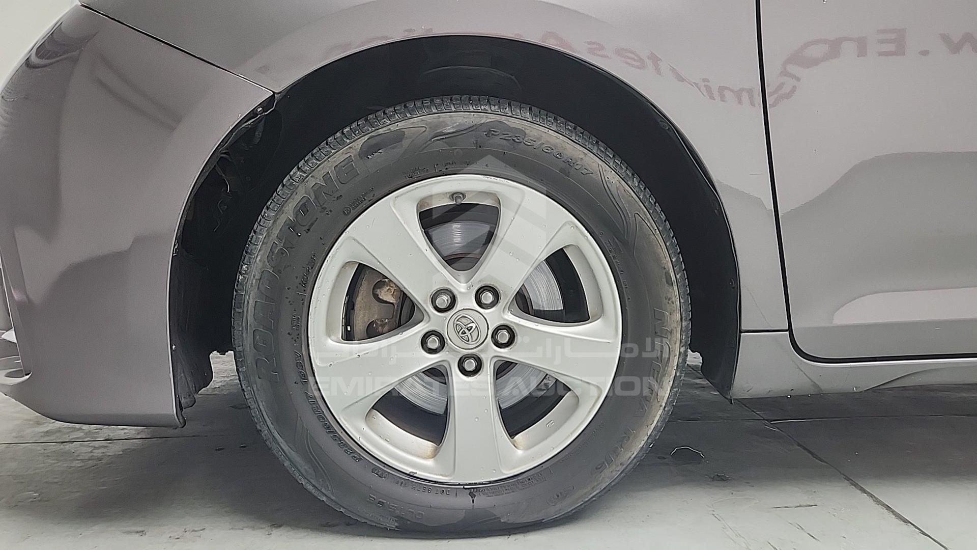 2017 TOYOTA SIENA VIN: 5TDKZ3DC6HS835890