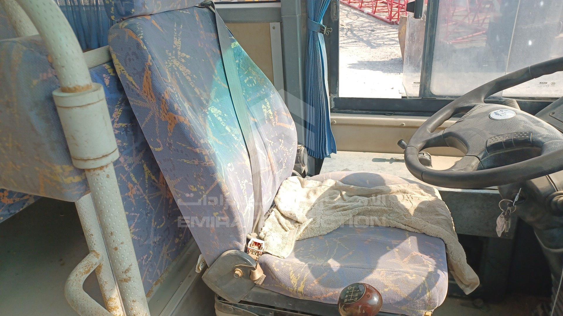 2010 HIGER BUS VIN: LKLR1FSD1AB537463