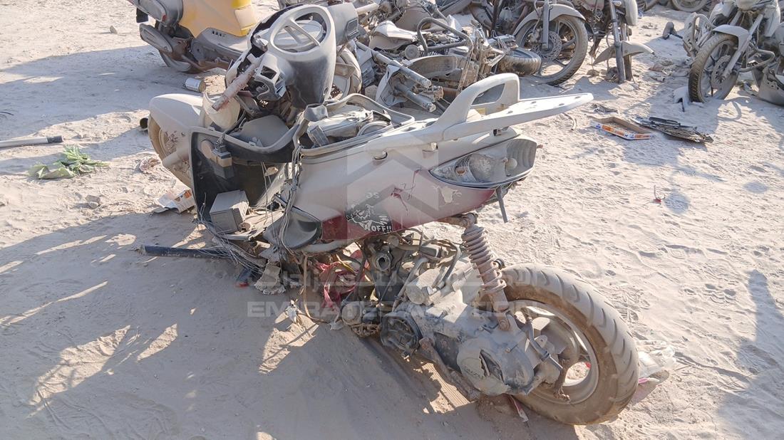 2014 Suzuki AN125HK — Rear Left Angle — Photo 5