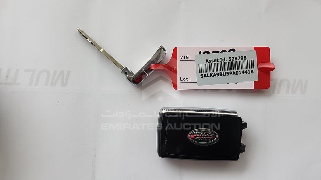 2023 Range Rover HSE — Keys — Photo 7