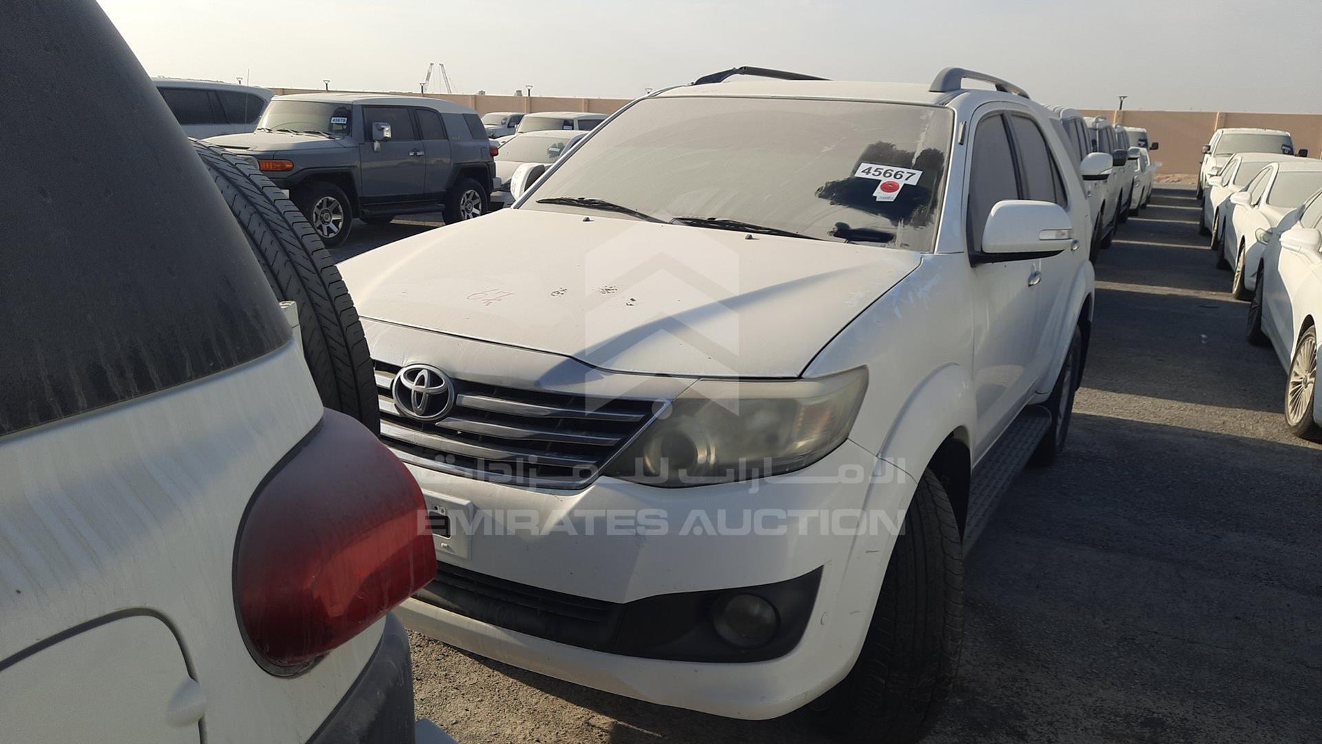 2014 TOYOTA FORTUNER VIN: MHFYU59G1E7032141