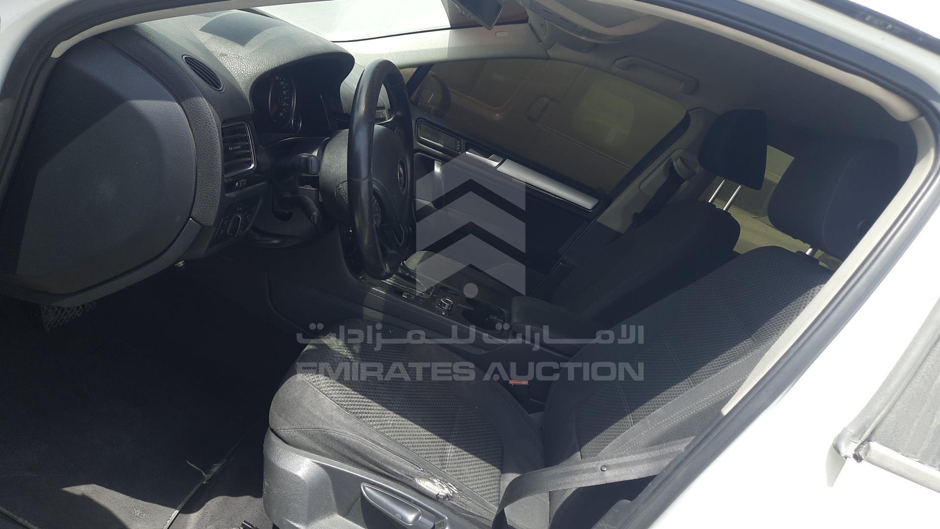 2013 VOLKSWAGEN TOUAREG VIN: WVGBC2BP7DD000268