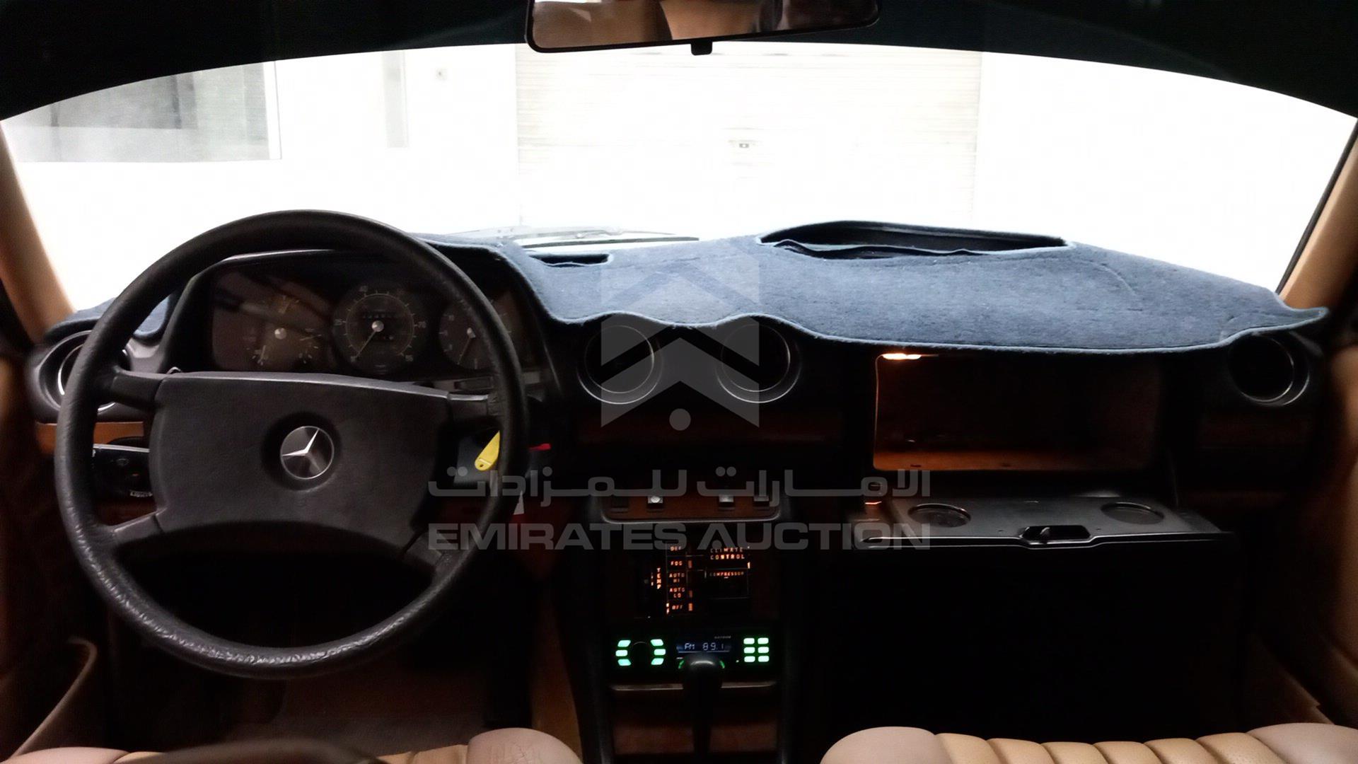 1980 MERCEDES D 300 VIN: WDB12313012183975