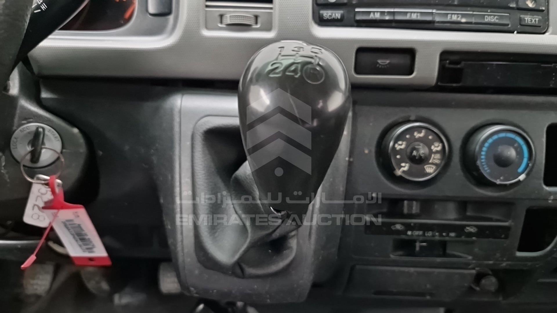 2013 TOYOTA HIACE VIN: JTGSX22P4D6139273
