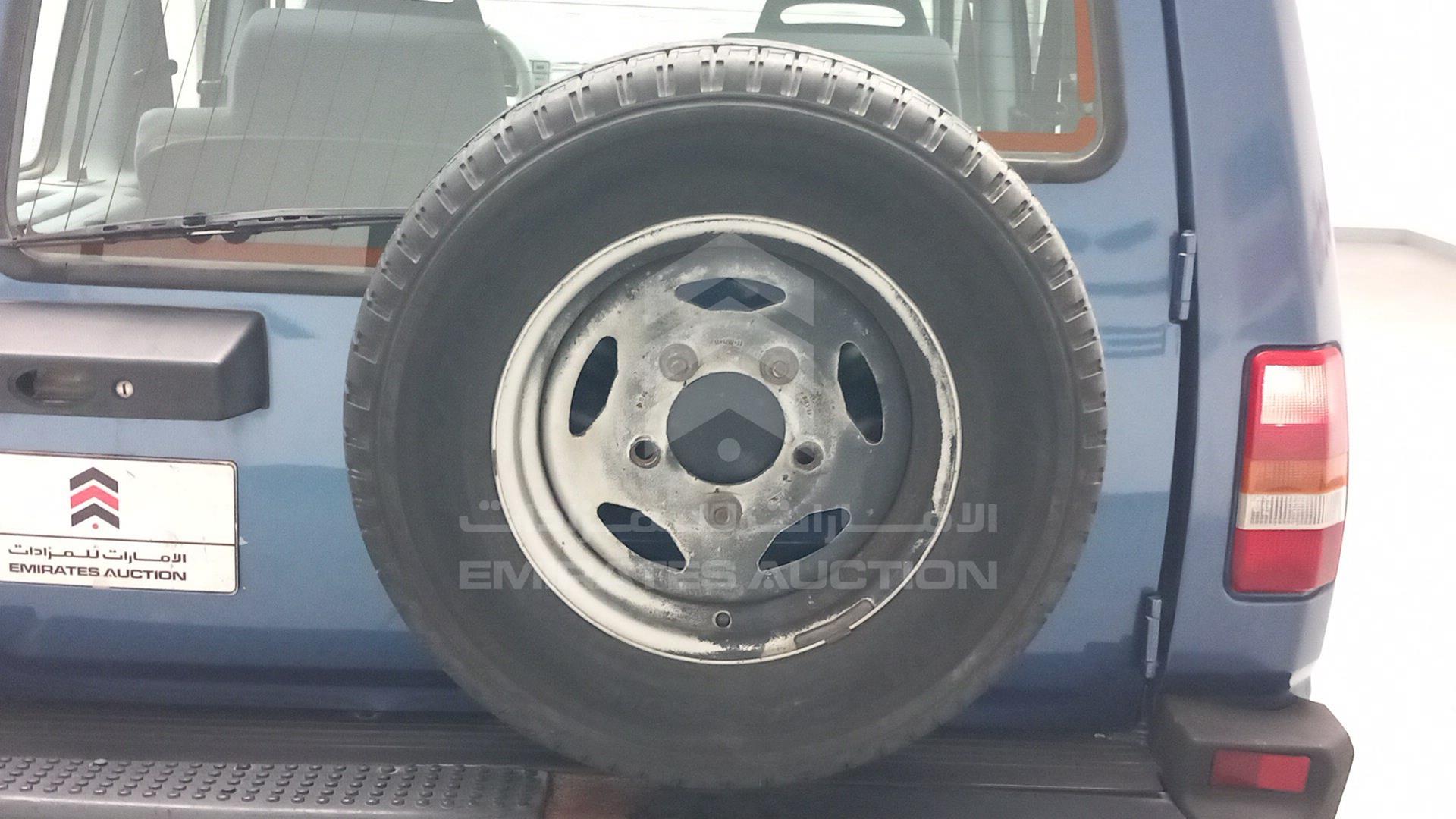 1994 LAND ROVER DISCOVERY VIN: SALLJGBF8KA063424