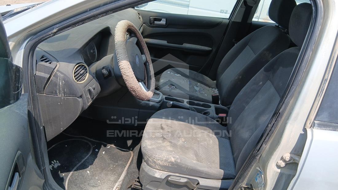 2006 Ford Focus — Front Left Driver Seat View — Photo 11