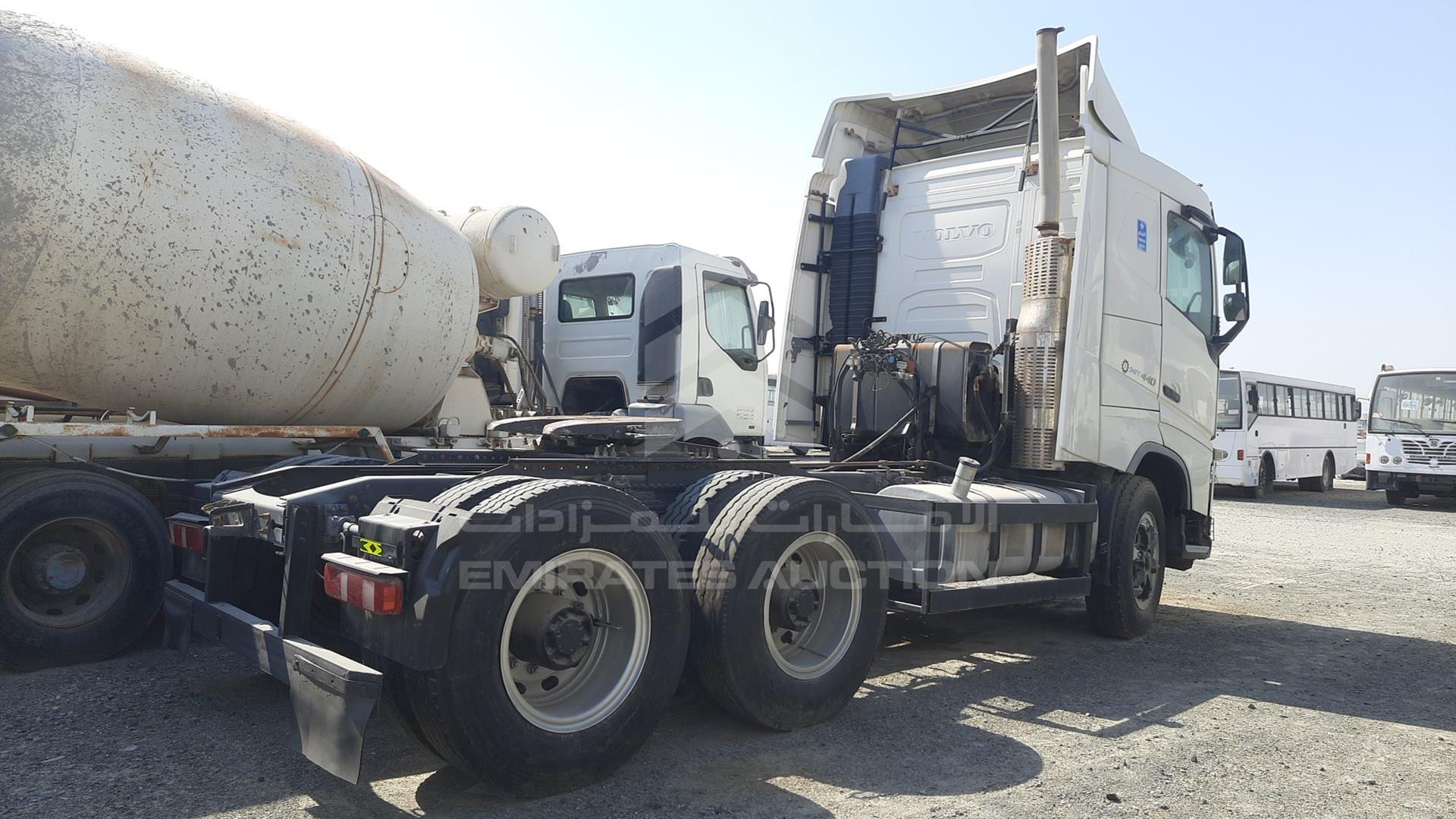 2014 VOLVO FH 440 VIN: YV2RS02D7EA765781