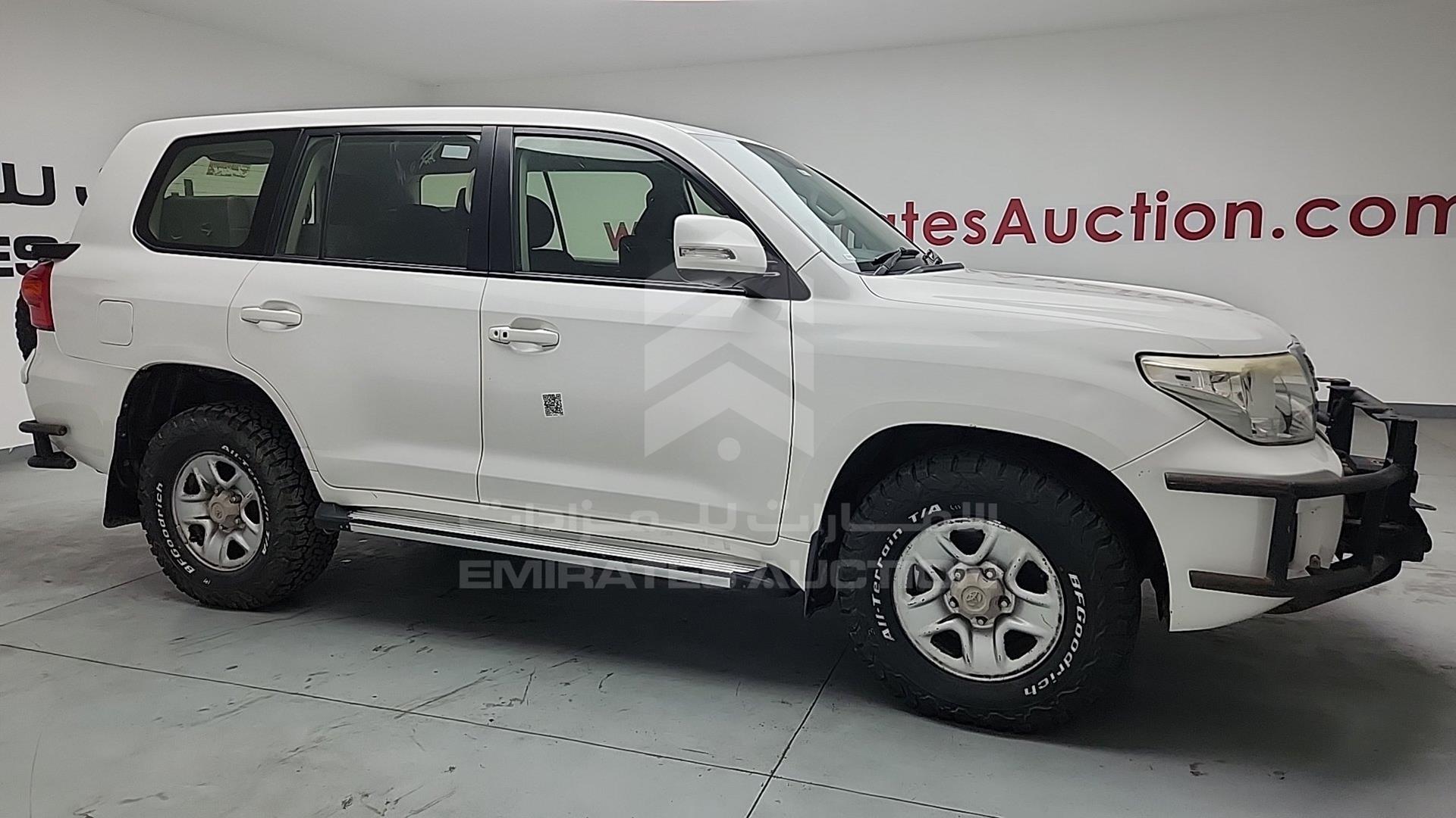 2014 TOYOTA LC 200 VIN: JTMHV09J904135065