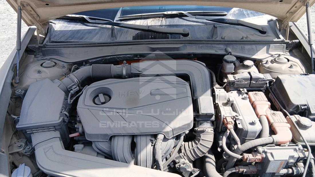 2021 Hyundai Sonata Hybrid — Engine Bay — Photo 31