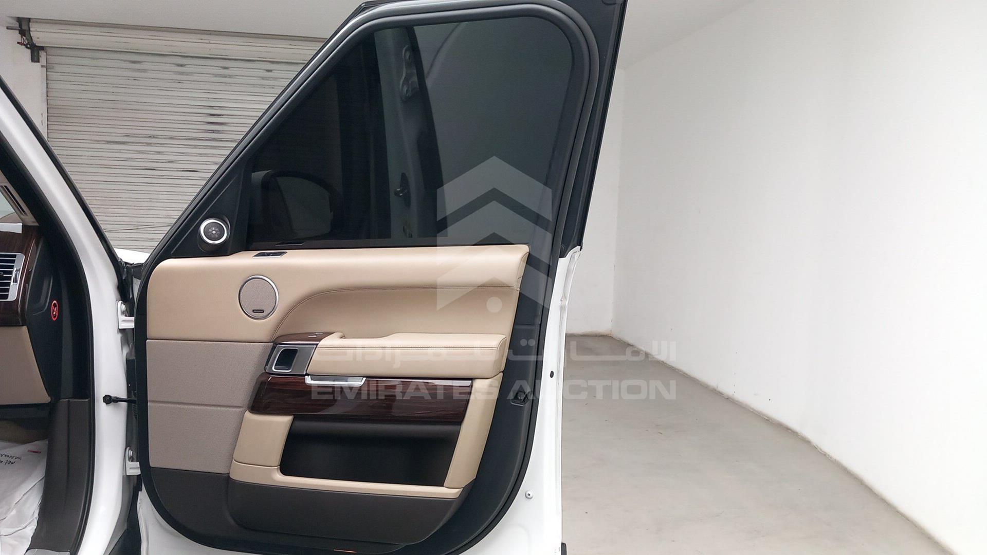 2015 RANGE ROVER HSE VIN: SALGA2DF7FA223492