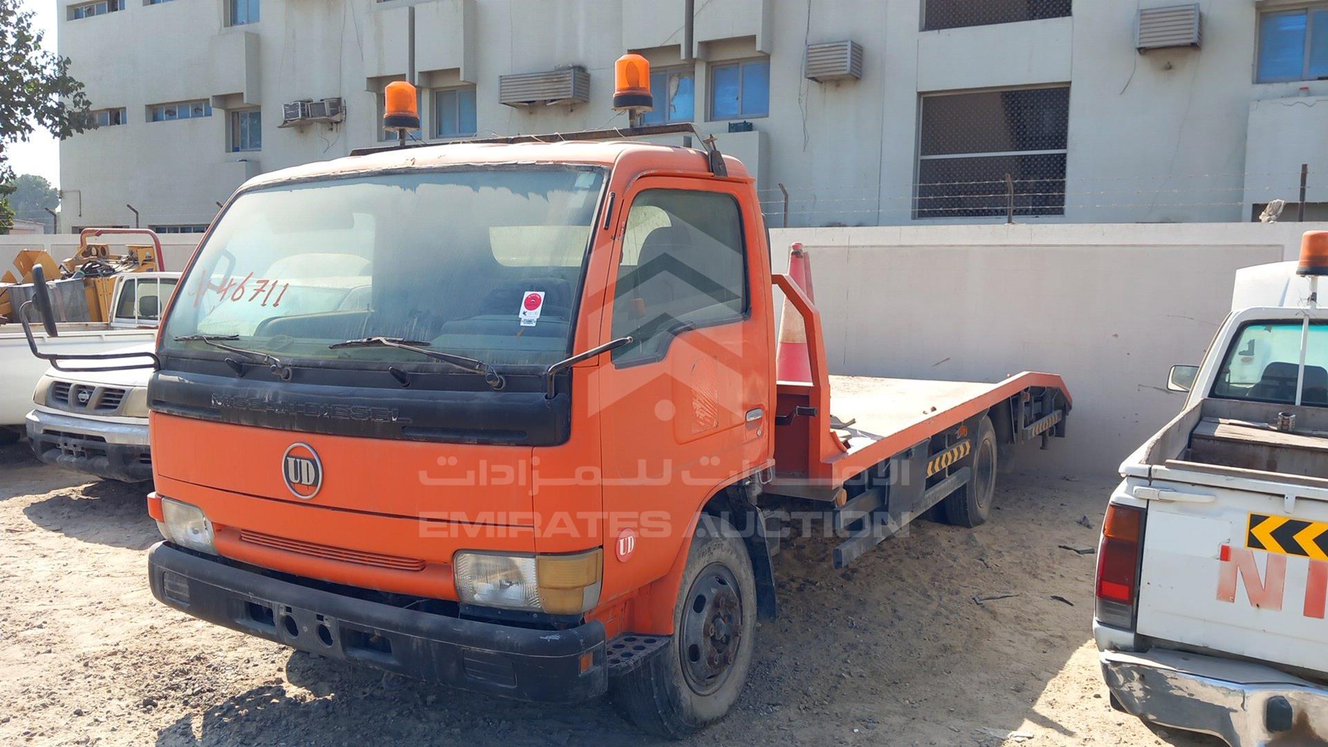 2004 NISSAN UD VIN: NU41H5502076