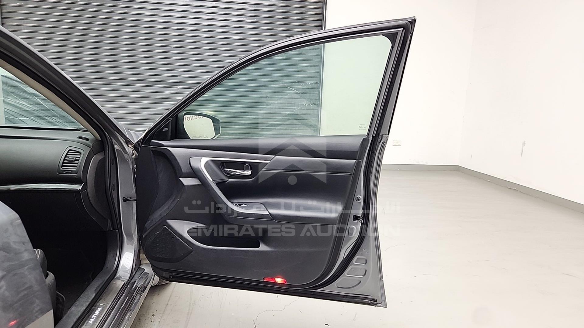 2016 NISSAN ALTIMA VIN: 1N4AL3AP8GC227685