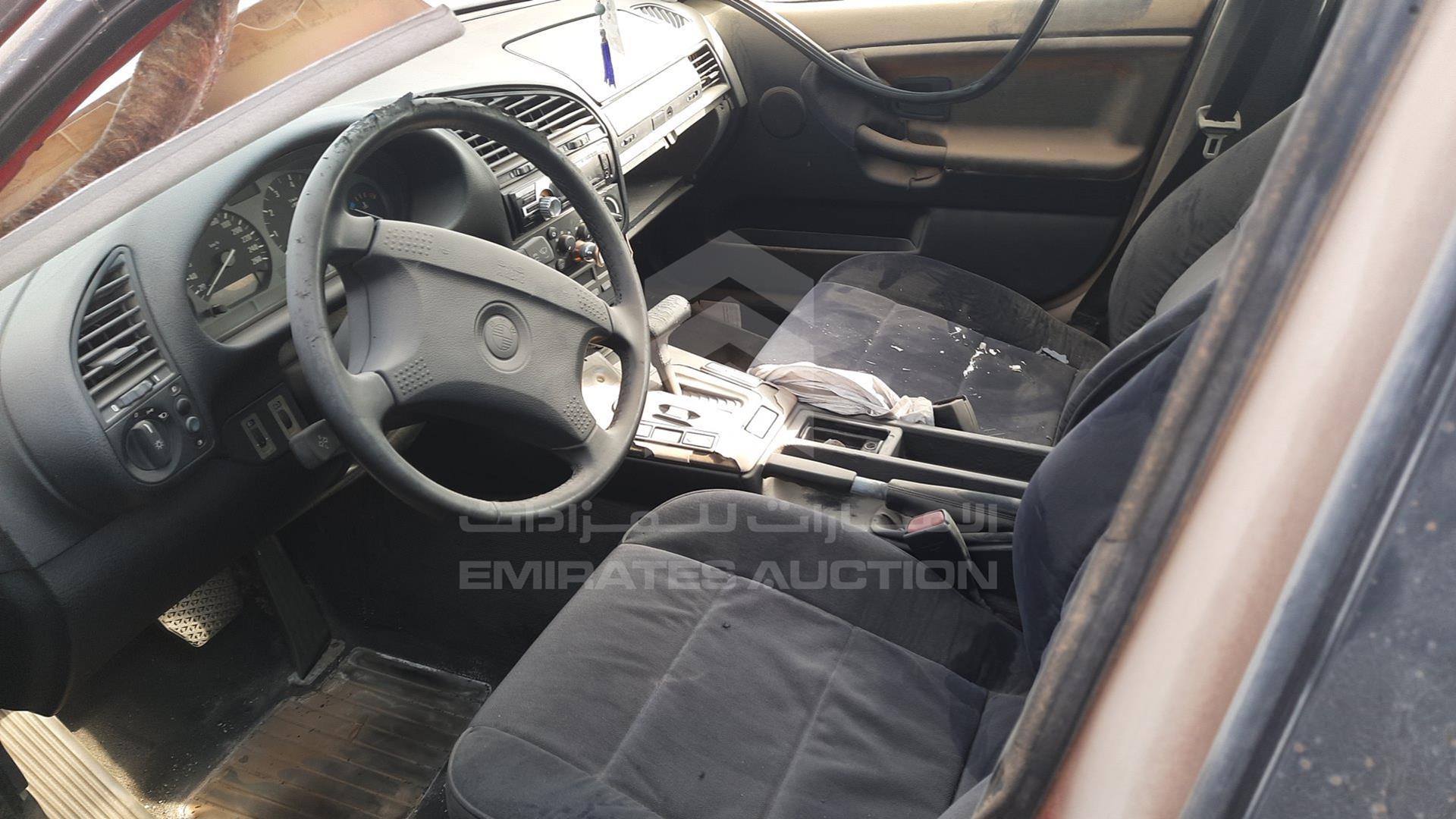 0 BMW 320I VIN: WBACB21060AL85024