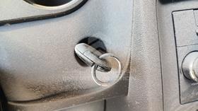 2012 Dodge Challenger — Keys — Photo 4 — Thumbnail