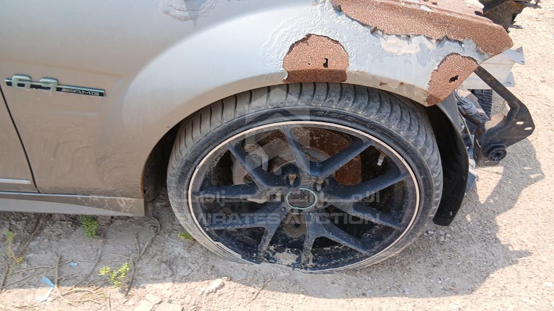 2008 Mercedes C200 — Front Right Tyre — Photo 28