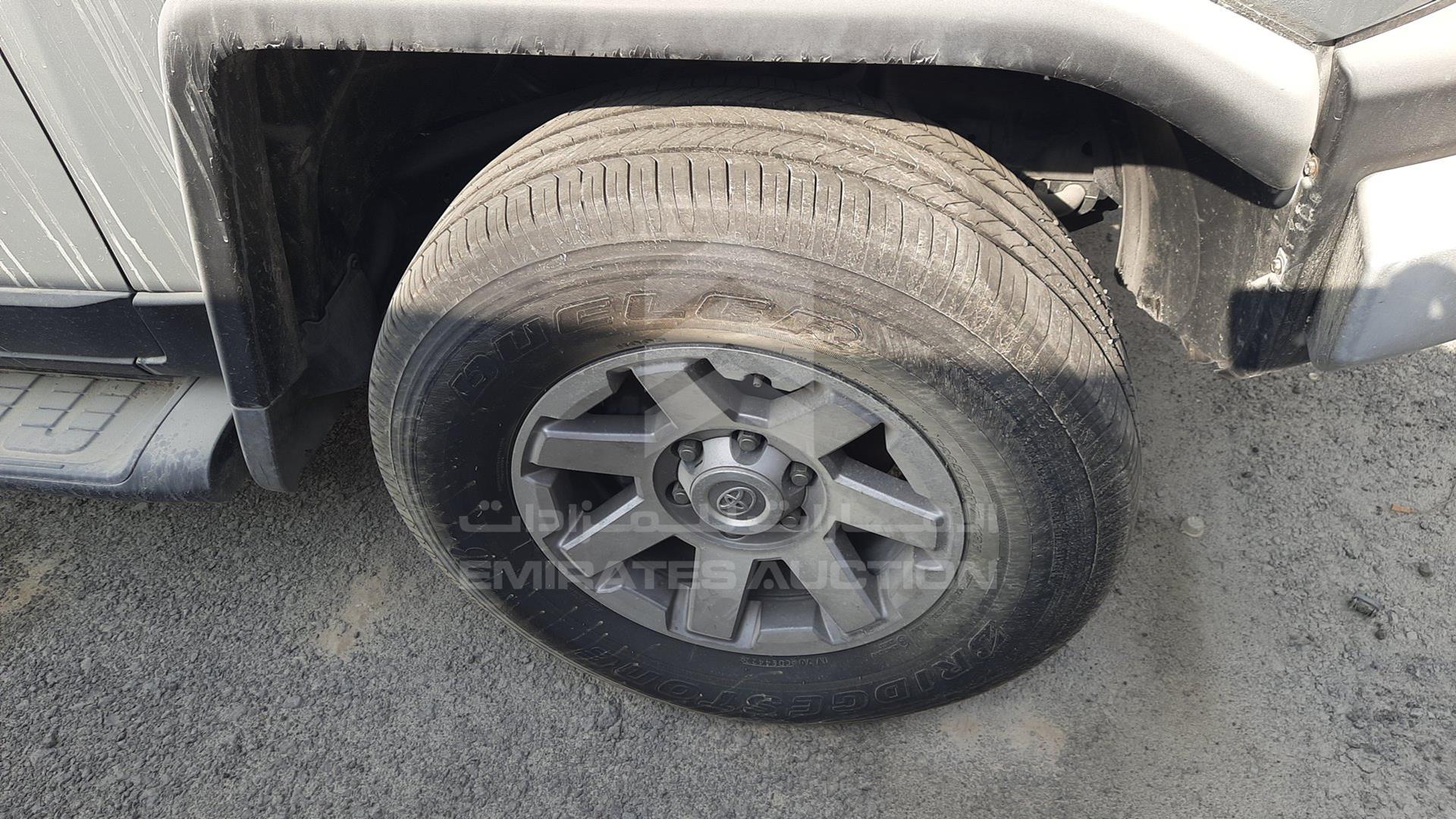 2014 TOYOTA FJ CRUISER VIN: JTEBU11FXEK198065