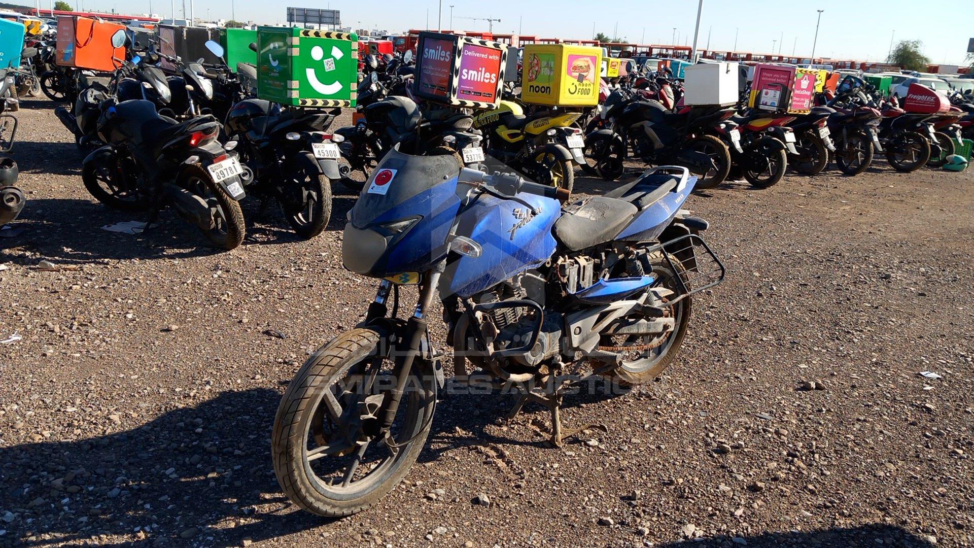 2011 BAJAJ PULSAR 180CC VIN: MD2DHDJZZUCE35215
