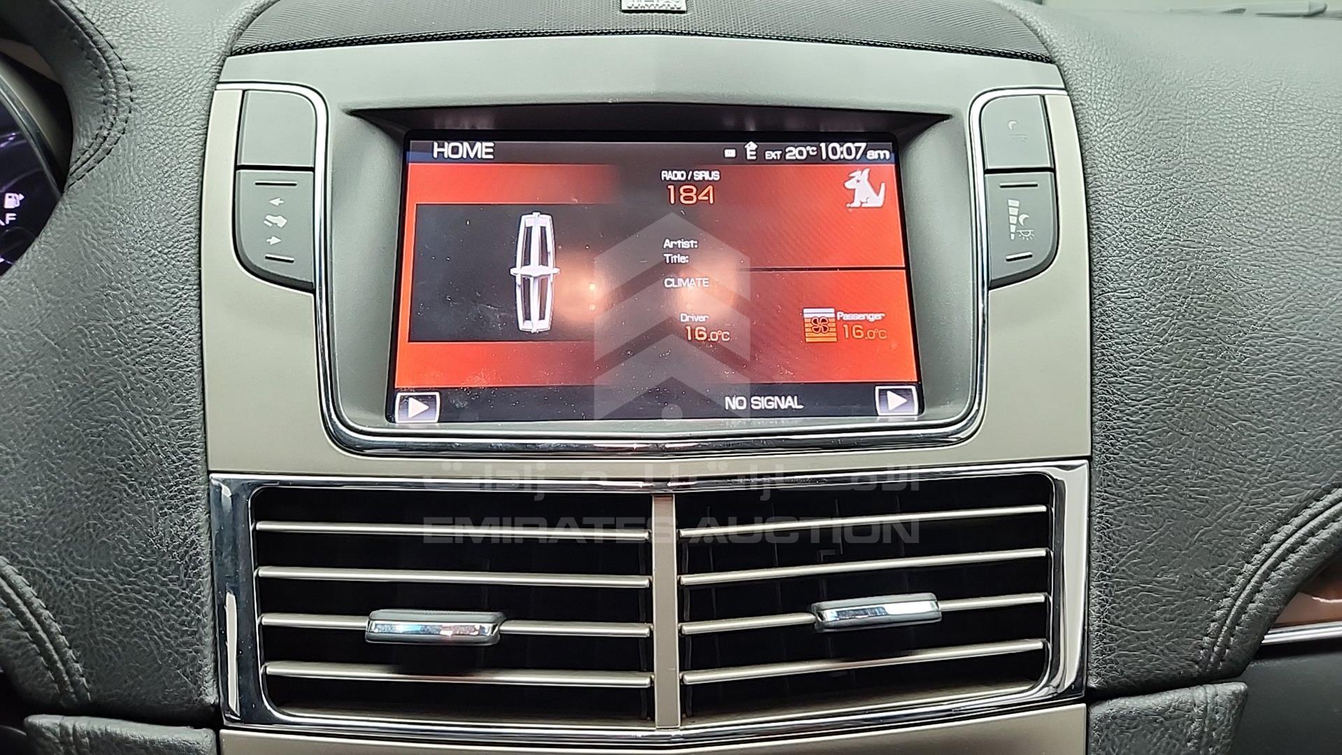 2011 LINCOLN MKT VIN: 2LMHJ5AT8BBJ52048