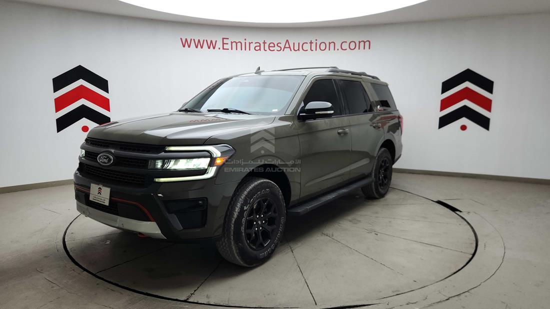 2024 Ford Expedition — Front Left Angle — Photo 8