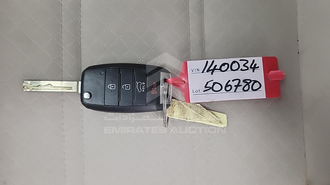 2016 Kia Sorento — Keys — Photo 4