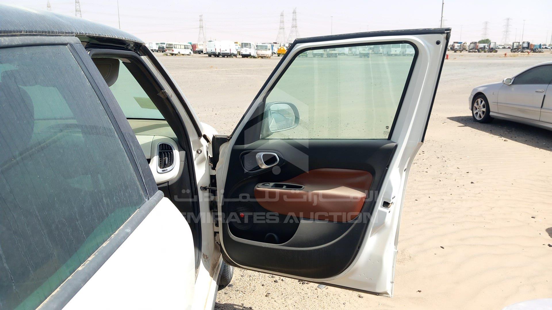 2015 FIAT 500L VIN: ZFBCFADH8FZ031859