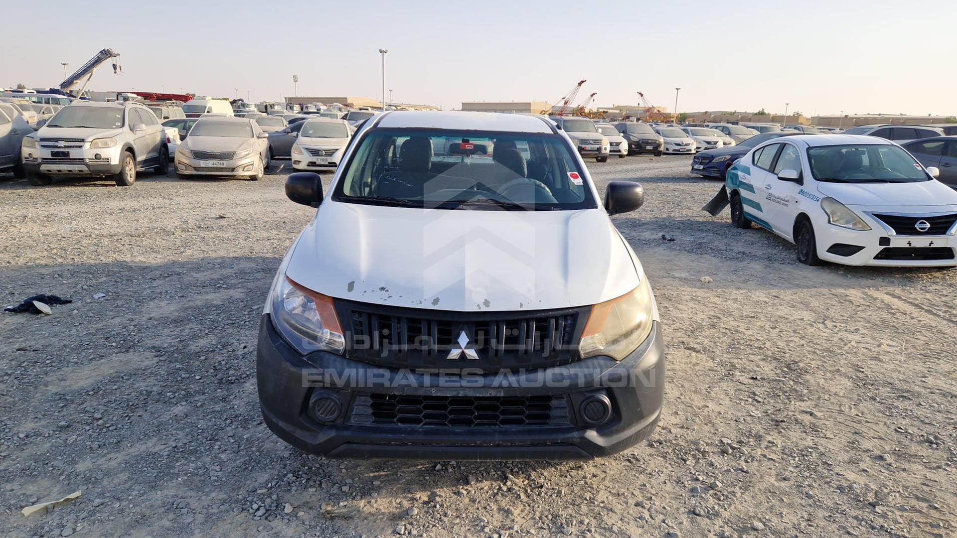 2016 MITSUBISHI L 200 VIN: MMBJNKJ40GH039774