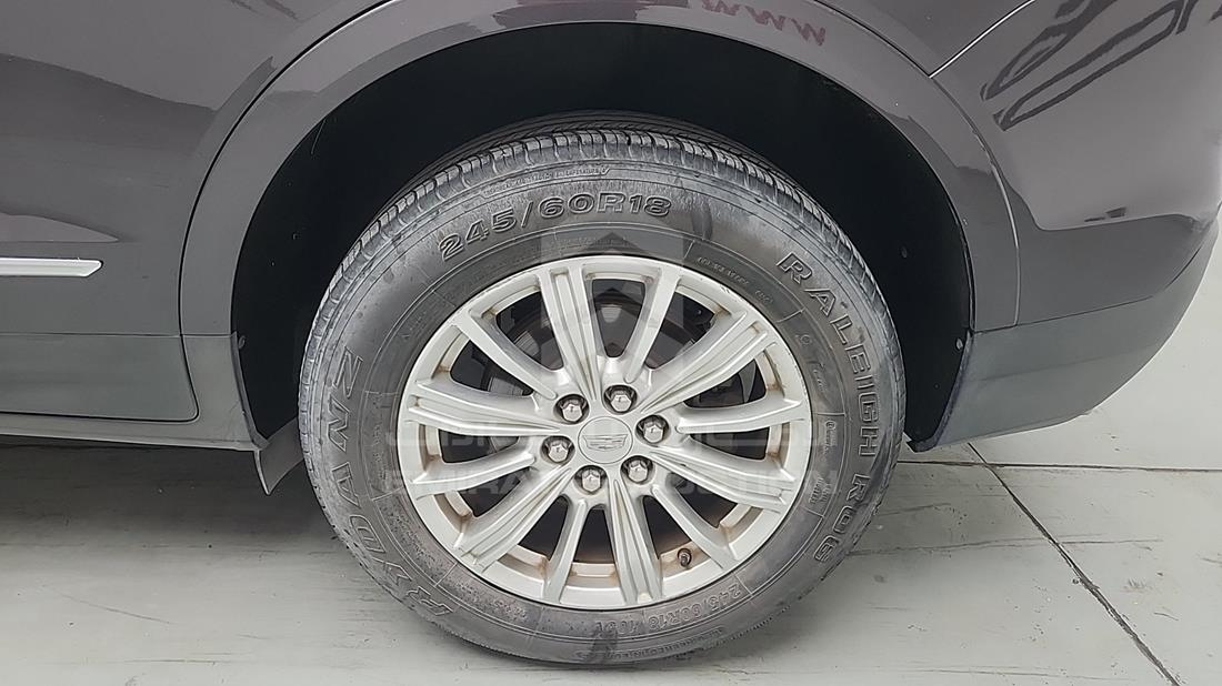 2017 Cadillac XT 5 — Rear Left Tyre — Photo 38